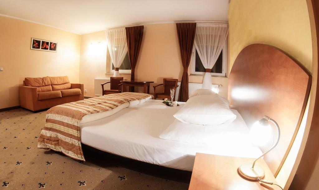 Hotel City Grudziadz Room photo